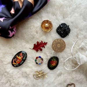 Assorted Vintage pins